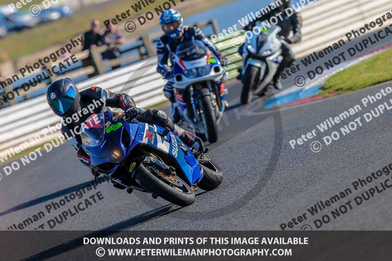 PJM Wedding Photography;enduro digital images;event digital images;eventdigitalimages;mallory park;mallory park photographs;mallory park trackday;mallory park trackday photographs;no limits trackdays;peter wileman photography;racing digital images;trackday digital images;trackday photos